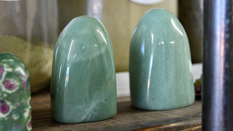 Green Aventurine Top Polished Tower