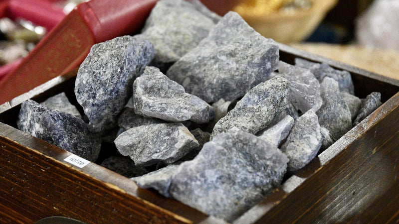 Iolite (Raw)