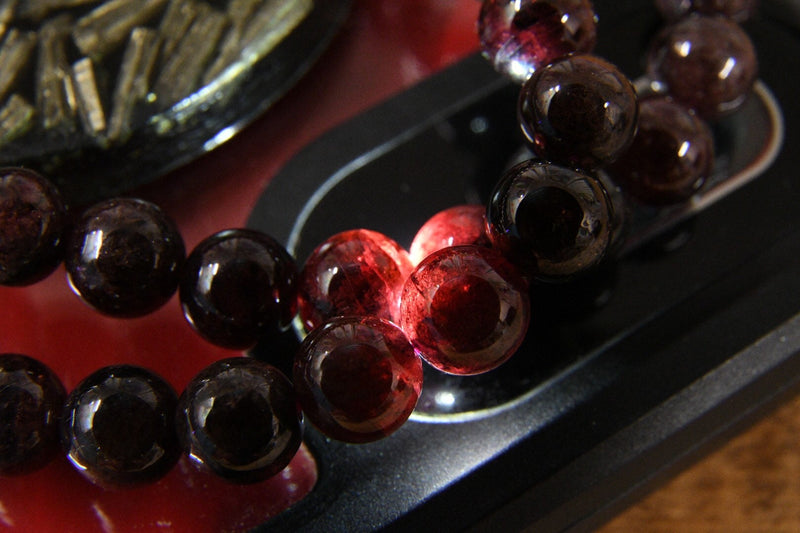 Garnet Bracelet (7-8mm)