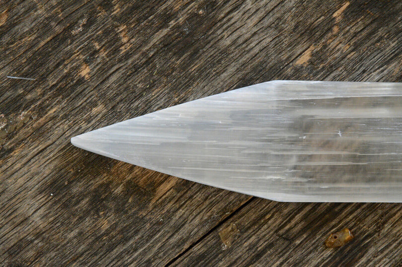 Selenite Charging Point (7.5"x1.5")