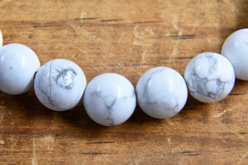 Howlite Bracelet (8mm)