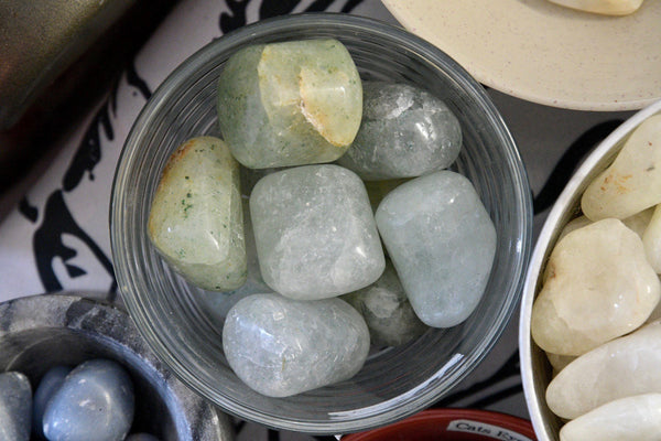 Emerald in Quartz (Tumbled)