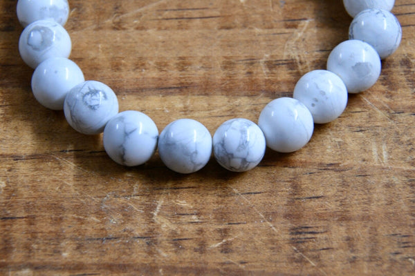 Howlite Bracelet (8mm)