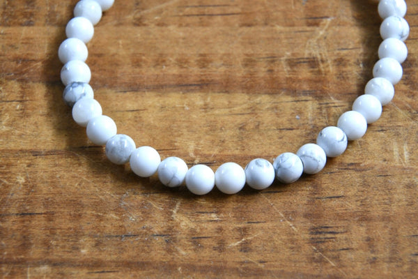 Howlite Bracelet (4mm)