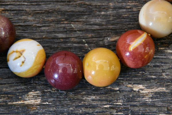 Mookaite Bracelet (12mm)