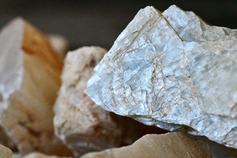 Moonstone (Raw)