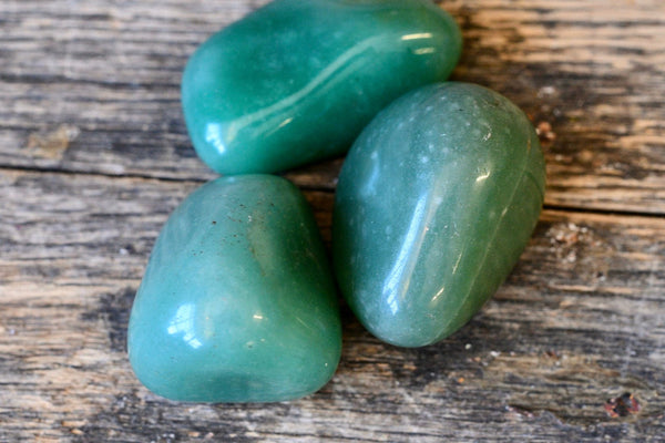 Green Aventurine Pebble (1”-2”)