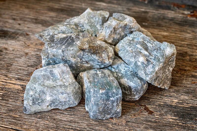 Labradorite (Raw)