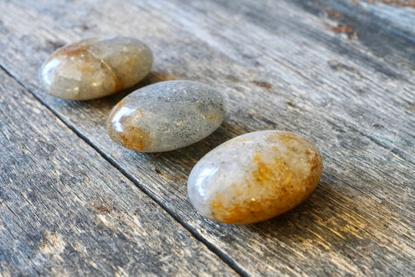 Harlequin Quartz Palm Stone