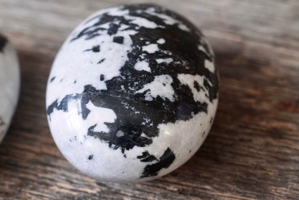 Tourmalinated Quartz Palm Stone