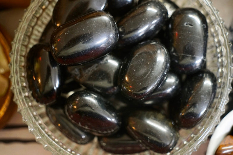Black Obsidian Pebble (1”-2”)