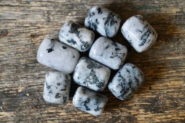 Tourmalinated Quartz (Tumbled)