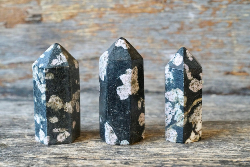 Black Jade Obelisk (2.25”-3.75”)
