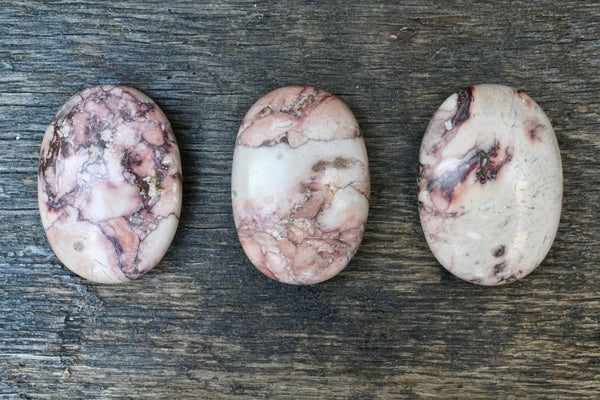 Rose Garden Jasper Palm Stone