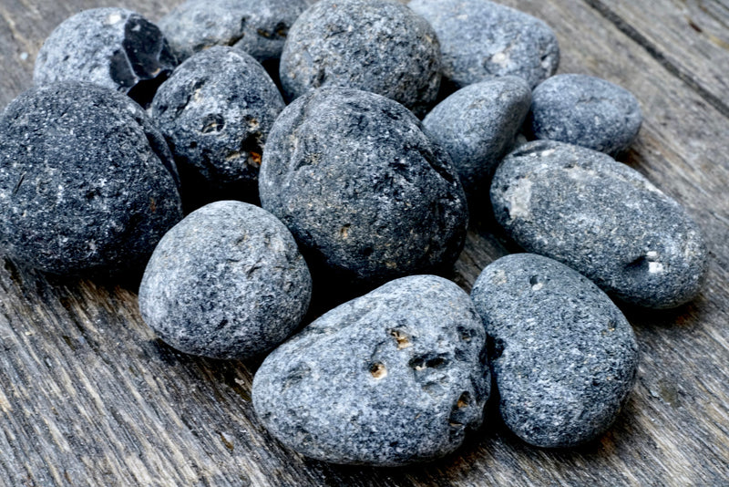 Black Agni Manitite (Raw)