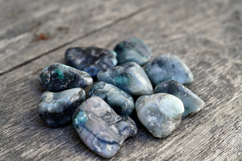 Emerald Pebble (1”-2”)